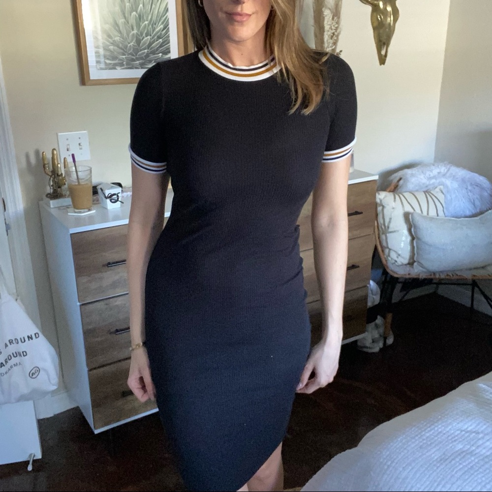 Zara Short Sleeve Ribbed Knit Midi Dress
